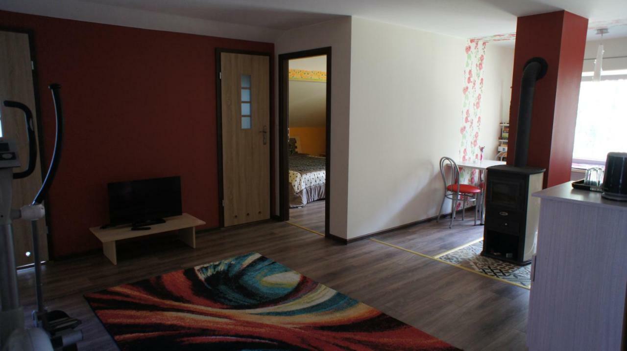 W Cieniu Sosen Hotel Grebow Exterior photo